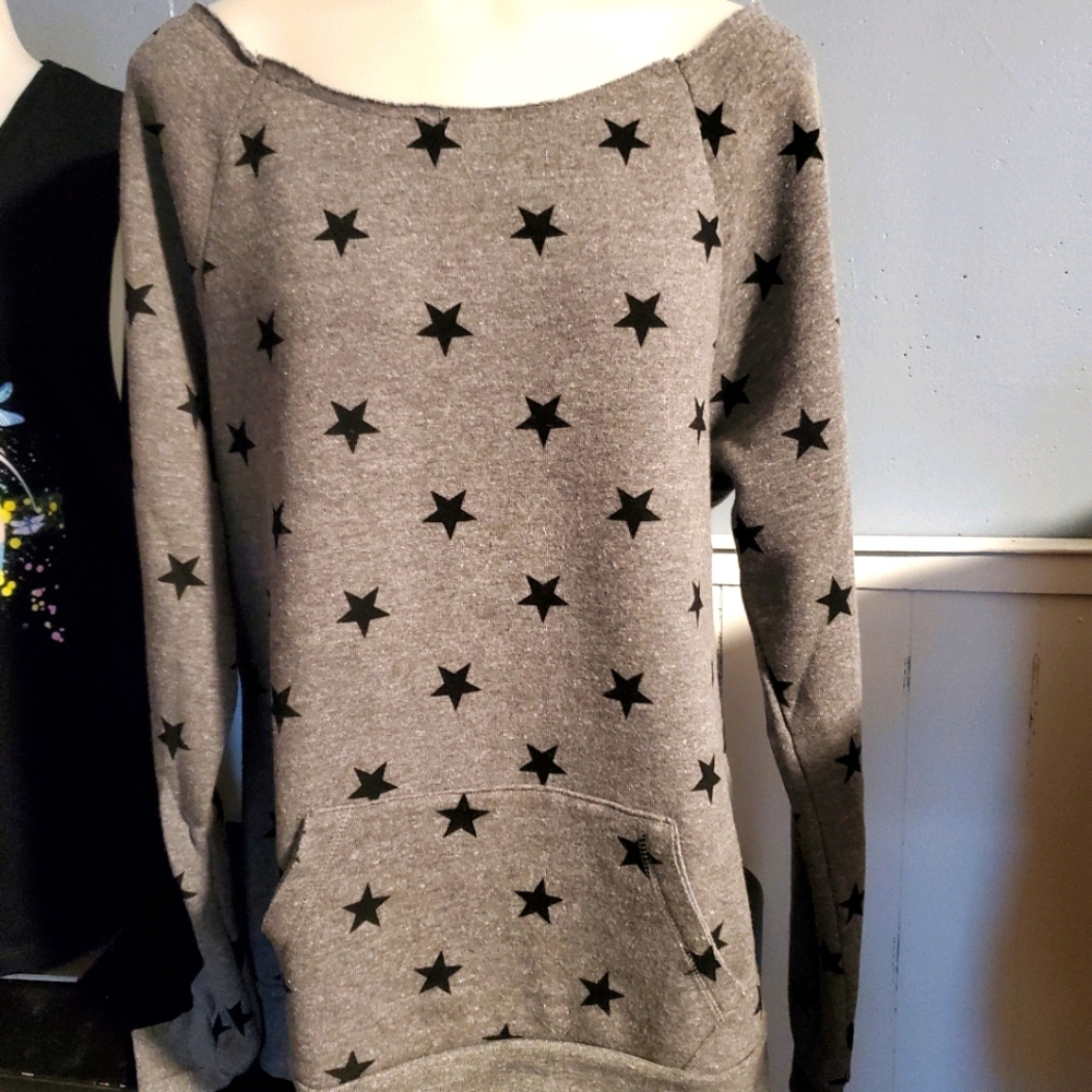 Star off the shoulder Sweatshirt